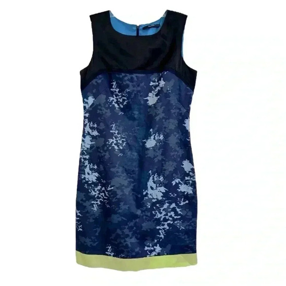 TAHARRI SZ 6 Sleeveless Dress Navy Blue with Floral Pattern and Contrasting Hem - Picture 3 of 6